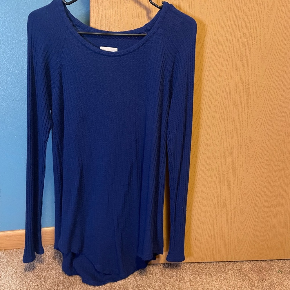 Womens Long Sleeve. Size Large.